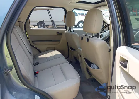 2010 Ford Escape Xlt from USA, damaged, VIN 1FMCU9DGXAKC07297